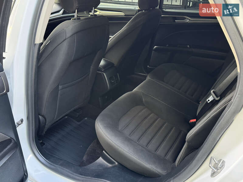 Седан Ford Fusion 2016 в Киеве