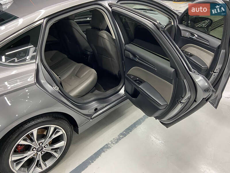 Седан Ford Fusion 2012 в Києві