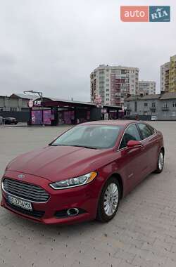Седан Ford Fusion 2013 в 