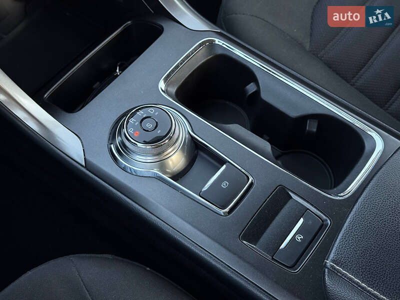 Седан Ford Fusion 2016 в Киеве фото 12 Седан Ford Fusion 2016 в Киеве