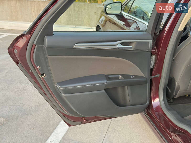 Седан Ford Fusion 2016 в Киеве фото 38 Седан Ford Fusion 2016 в Киеве