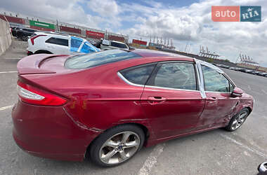 Седан Ford Fusion 2014 в 