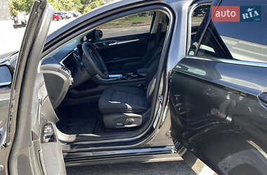 Седан Ford Fusion 2015 в 