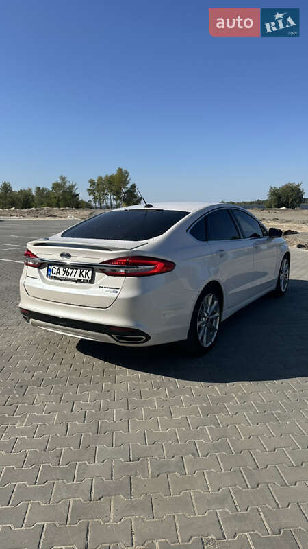 Седан Ford Fusion 2017 в Черкасах