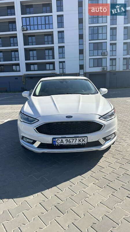 Седан Ford Fusion 2017 в Черкасах
