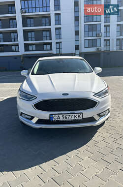 Седан Ford Fusion 2017 в 