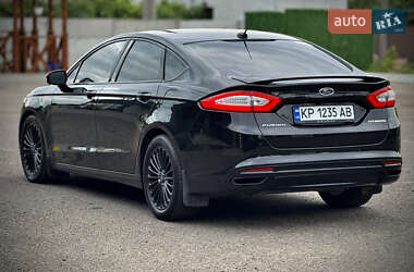 Седан Ford Fusion 2013 в 