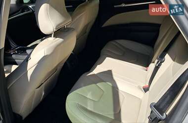 Седан Ford Fusion 2017 в 