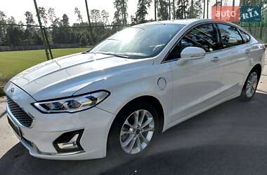 Седан Ford Fusion 2019 в Киеве