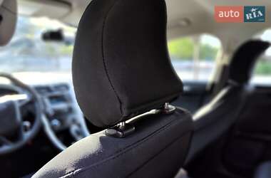 Седан Ford Fusion 2015 в 