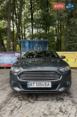 Седан Ford Fusion 2014 в 