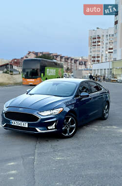 Седан Ford Fusion 2018 в Киеве