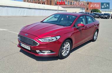 Седан Ford Fusion 2017 в 