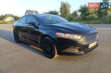 Седан Ford Fusion 2015 в 