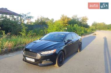 Седан Ford Fusion 2015 в Києві