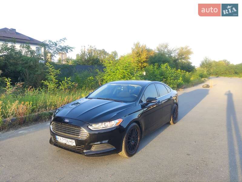 Ford Fusion 2015