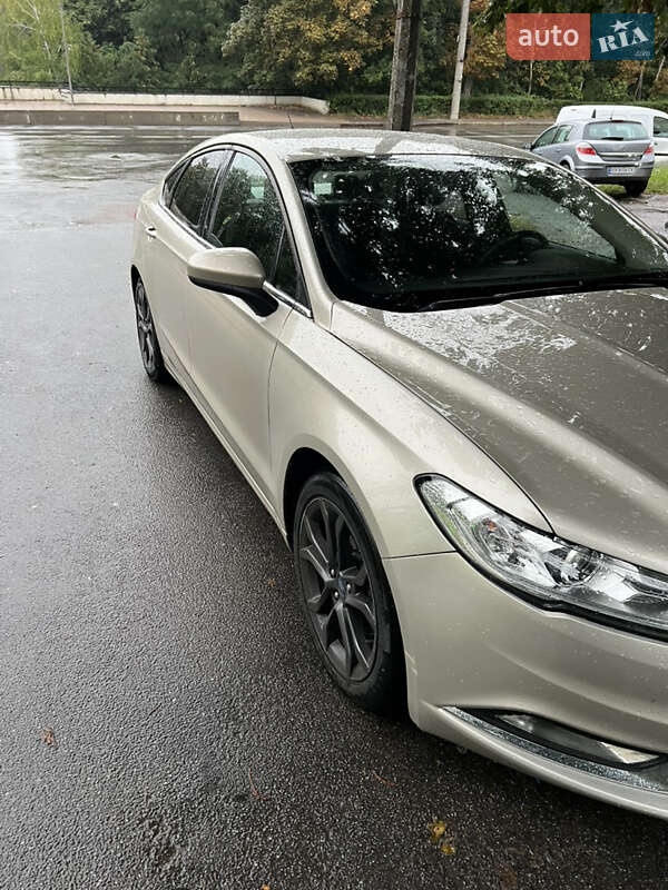 Седан Ford Fusion 2018 в Тернополі