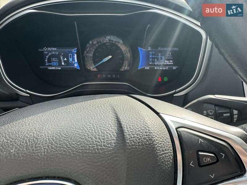 Седан Ford Fusion 2015 в Кременчуці