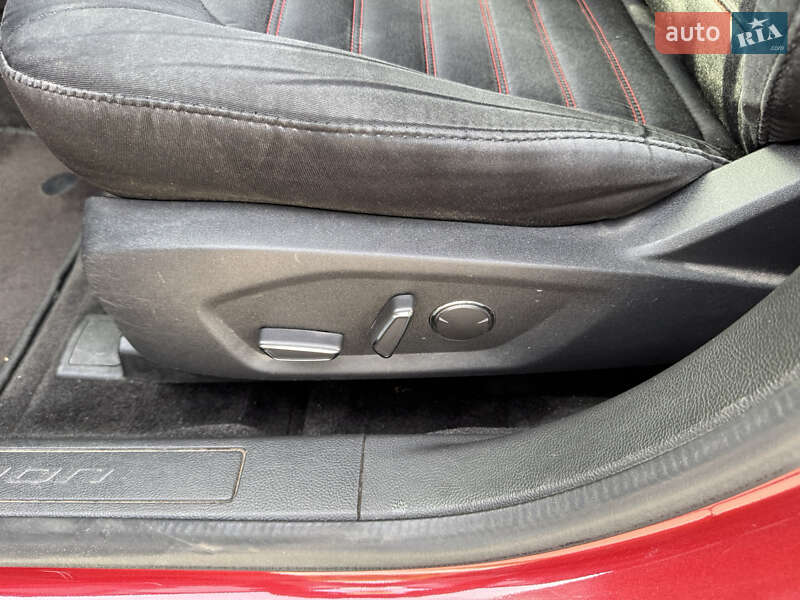 Седан Ford Fusion 2015 в Кременчуці