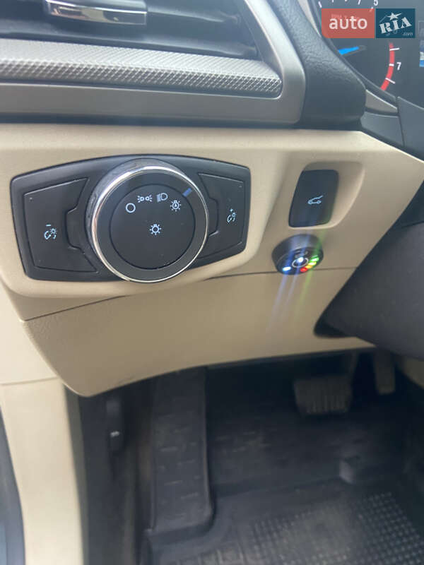 Седан Ford Fusion 2015 в Броварах