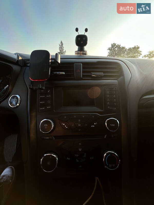 Седан Ford Fusion 2017 в Александрие фото 22 Седан Ford Fusion 2017 в Александрие