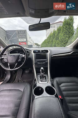 Седан Ford Fusion 2013 в Львове
