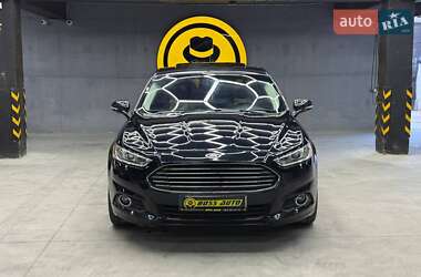 Седан Ford Fusion 2013 в 