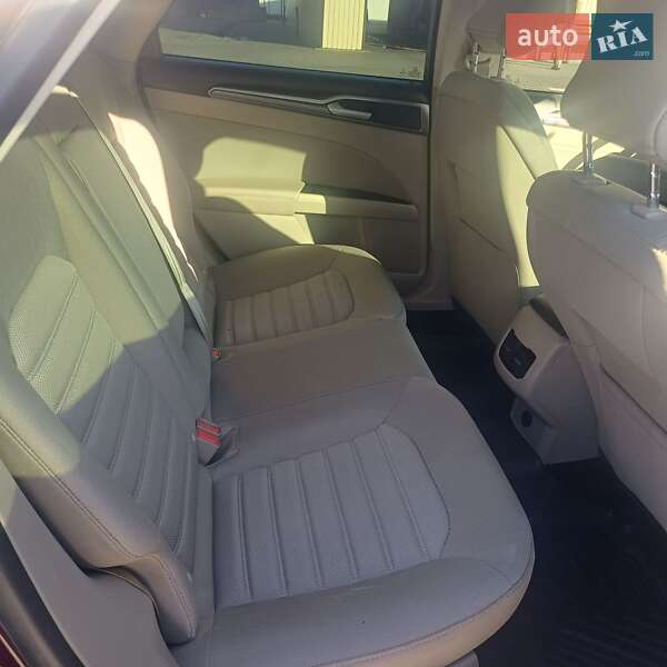 Седан Ford Fusion 2018 в Кременчуге