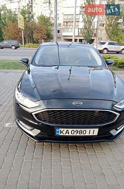 Седан Ford Fusion 2016 в 