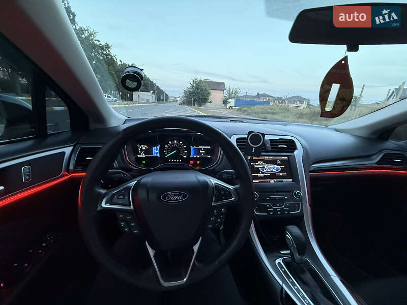 Седан Ford Fusion 2016 в Киеве фото 14 Седан Ford Fusion 2016 в Киеве
