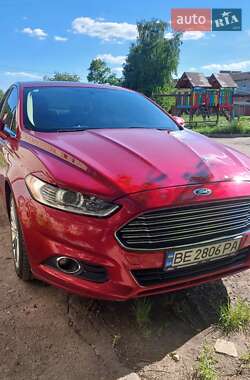 Седан Ford Fusion 2016 в 