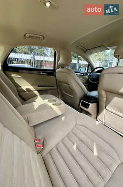 Седан Ford Fusion 2015 в 