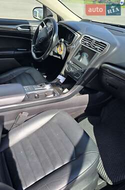 Седан Ford Fusion 2018 в 