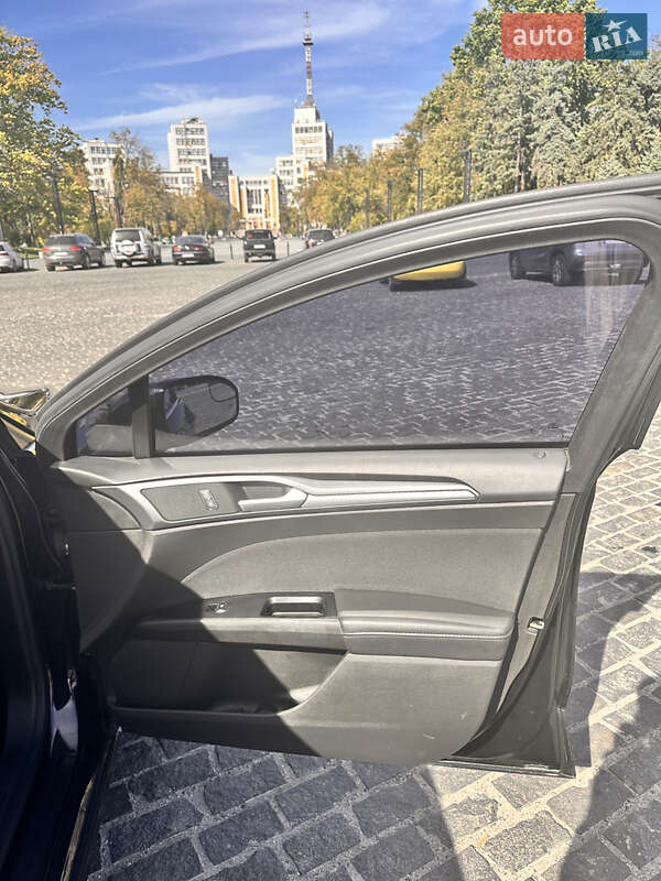 Седан Ford Fusion 2013 в Харкові