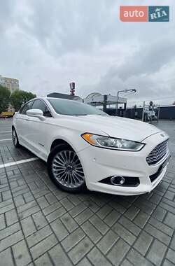 Седан Ford Fusion 2014 в 