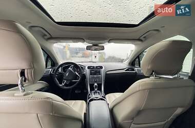 Седан Ford Fusion 2014 в 
