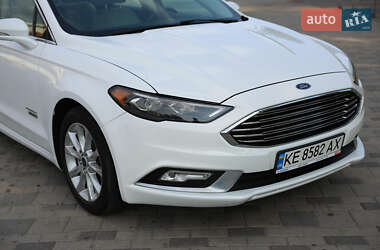 Седан Ford Fusion 2016 в 