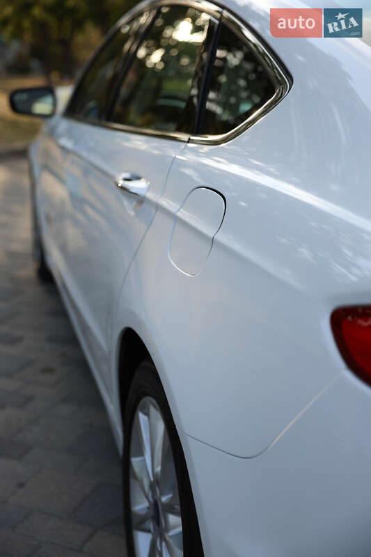 Седан Ford Fusion 2016 в Дніпрі