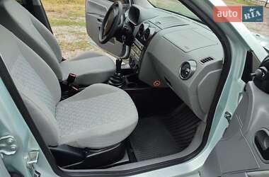 Хетчбек Ford Fusion 2003 в 