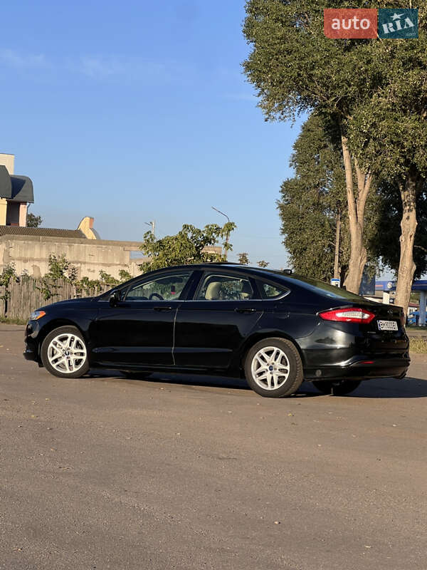 Седан Ford Fusion 2015 в Конотопе