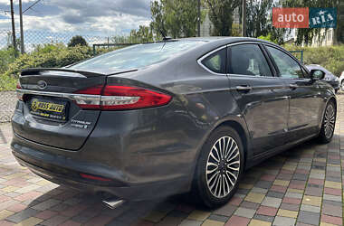 Седан Ford Fusion 2017 в 