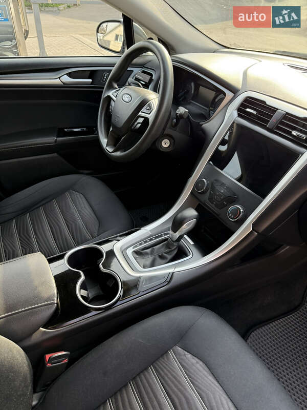 Седан Ford Fusion 2015 в Житомире