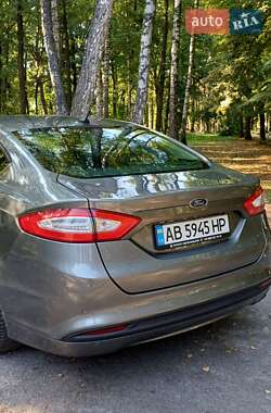 Седан Ford Fusion 2014 в 