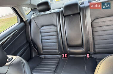 Седан Ford Fusion 2013 в 