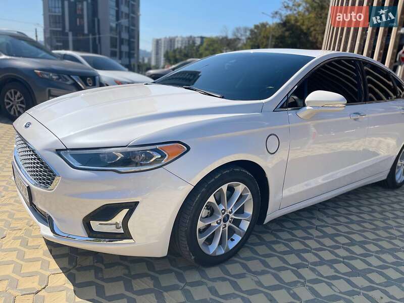 Седан Ford Fusion 2019 в Харкові