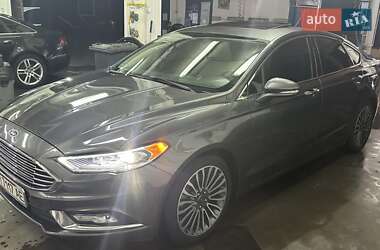 Седан Ford Fusion 2018 в 