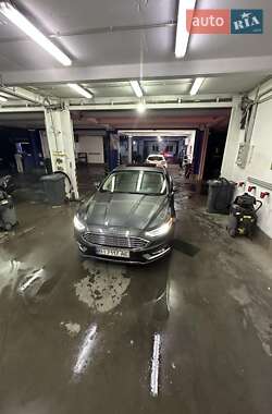 Седан Ford Fusion 2018 в 