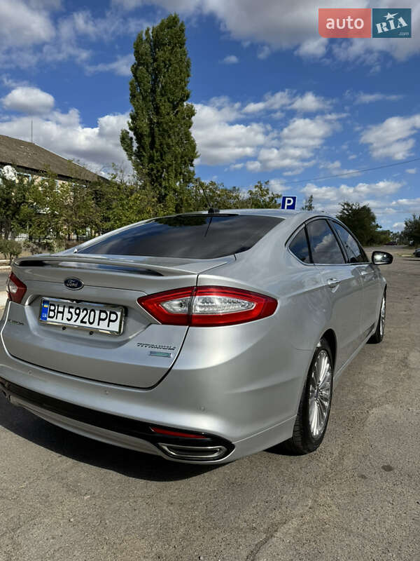 Седан Ford Fusion 2013 в Арцизові
