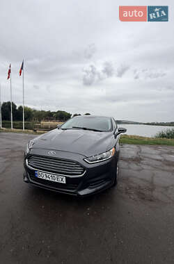 Седан Ford Fusion 2015 в 