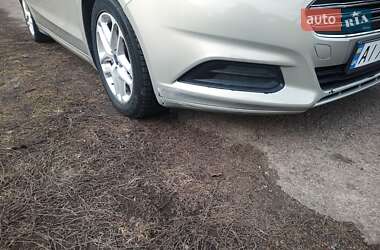 Седан Ford Fusion 2015 в 